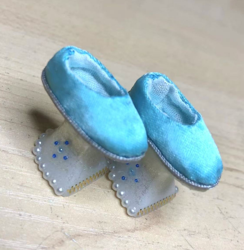 1:6 Chinese Qing Dynasty Flowerpot Shoes for 1/6 Scale Doll / Art / Decoration